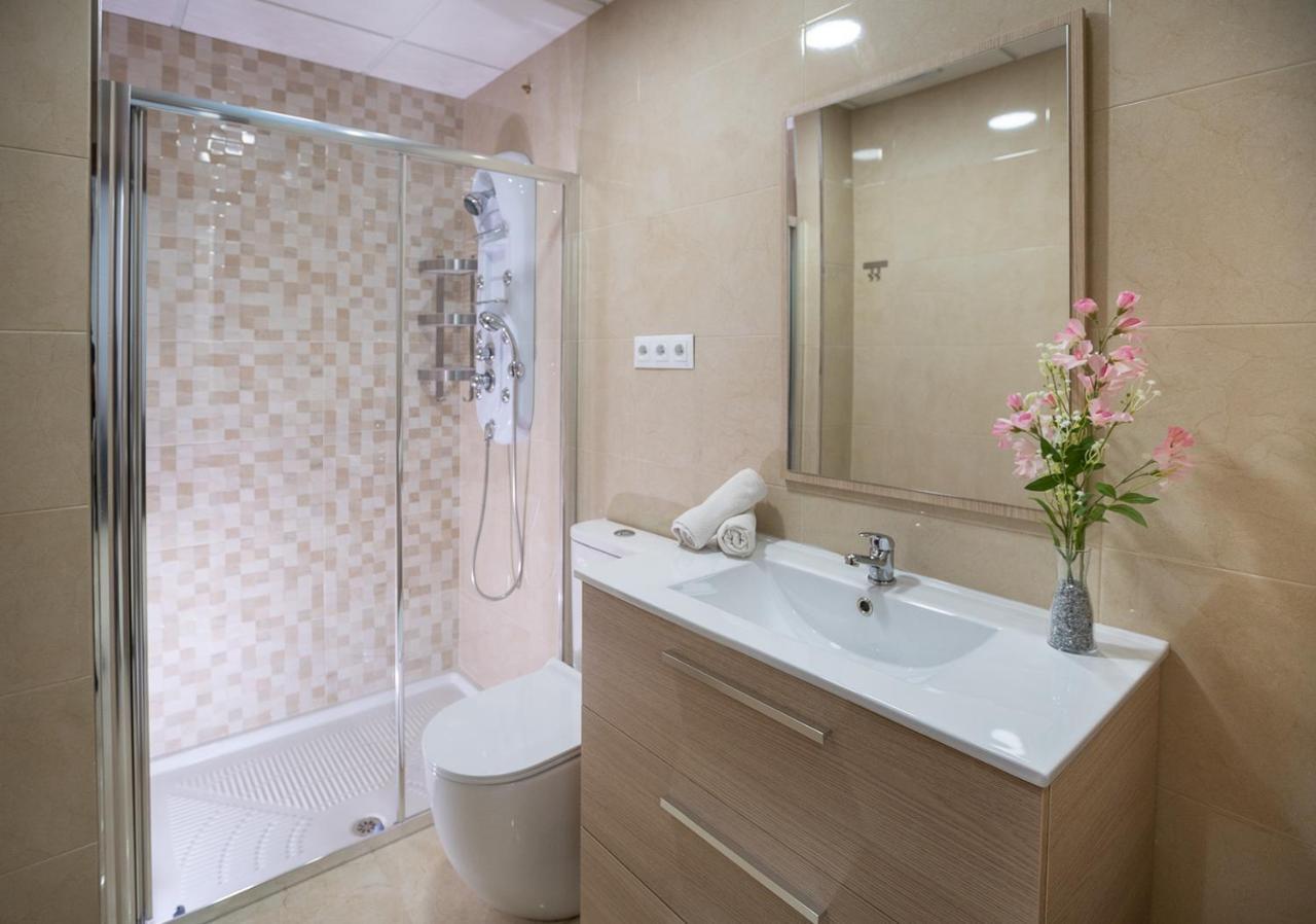 Precioso Apartamento Junto A La Playa 2 ฟูเอนฮิโรลา ภายนอก รูปภาพ